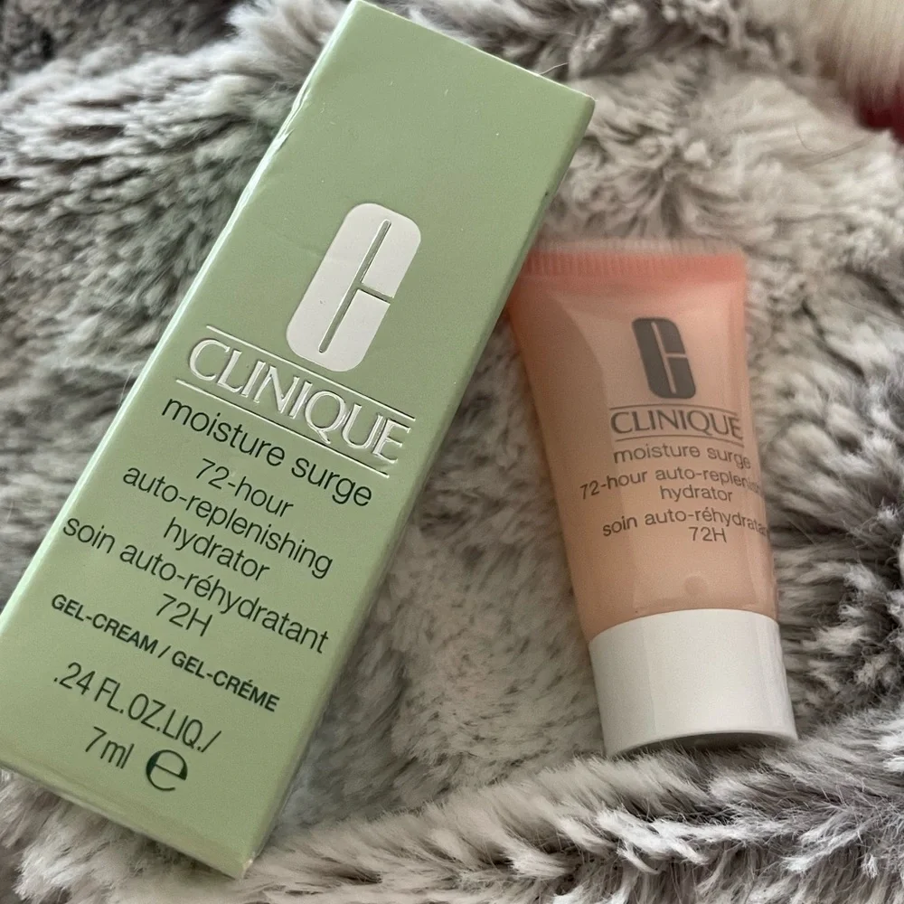 CLINIQUE MOISTURE SURGE 72 HOUR AUTO REPLENISHING HYDRATOR